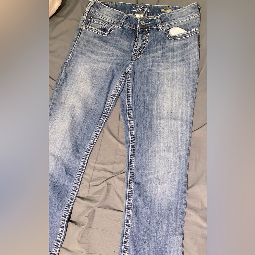 Silver Brand Suki size 32 capri jeans.